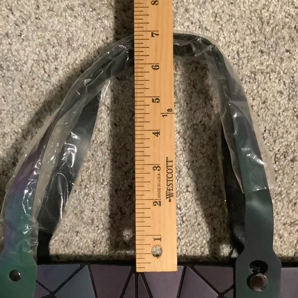 Geometric Luminous Shoulder Bag-NWOT - Picture 4 of 8